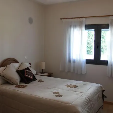 Charming Religious House Ii Fátima